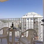 Camoes 13f, Com Piscina شقة