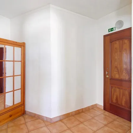 Camoes 13F, Com Piscina Appartement *