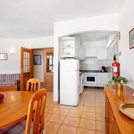 Camoes 13F, Com Piscina * Armação de Pêra