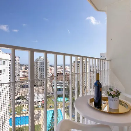 Camoes 13f, Com Piscina Armação de Pêra